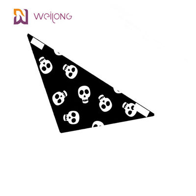 BSCI হ্যালোইন কুকুর Bandanas ফ্যাশনেবল নরম ত্রিভুজ Bibs স্কার্ফ খুলি প্যাটার্ন সঙ্গে